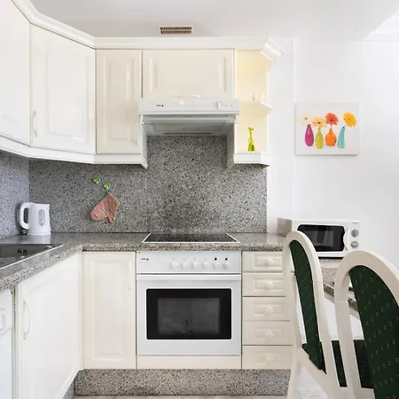 Okstay Apto Gigantes Con Balcon Y Piscina *